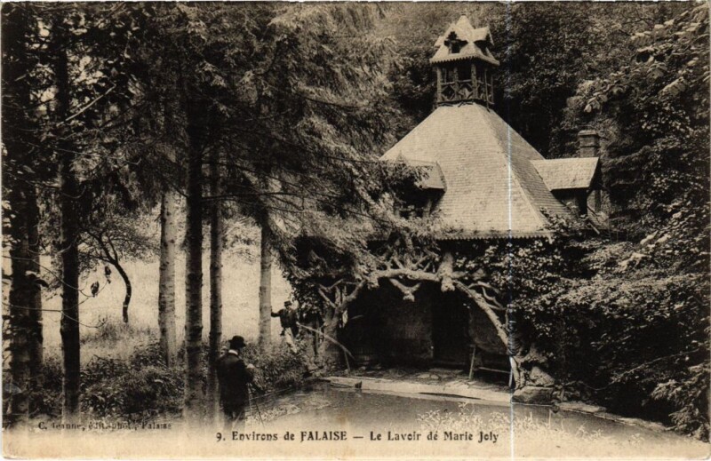 Carte postale ancienne Environs de Falaise Le Lavoir de Marie Joly France à Falaise