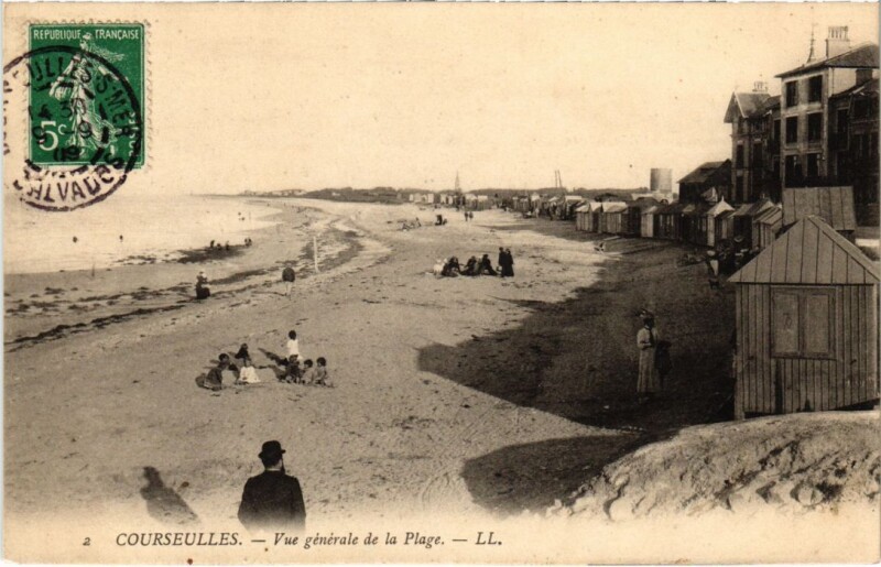 Carte postale ancienne Courseulles Vue Generale de la Plage France