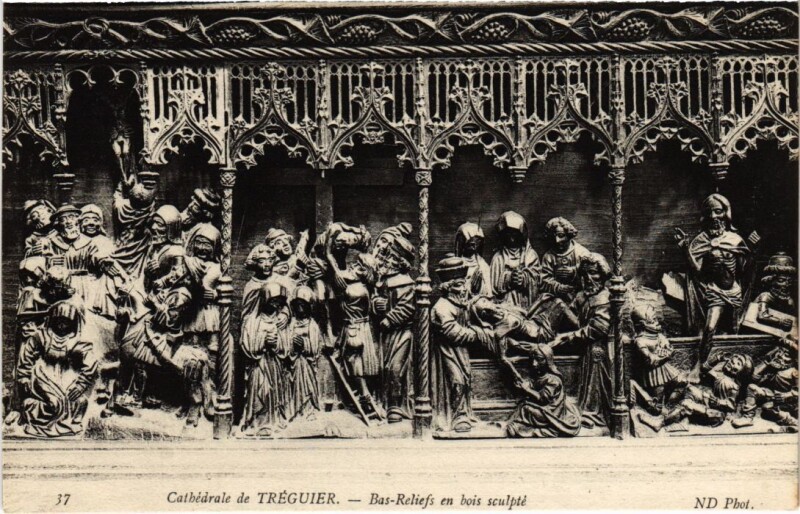 Carte postale ancienne Treguier Bas-Reliefs en Bois Sculpte
