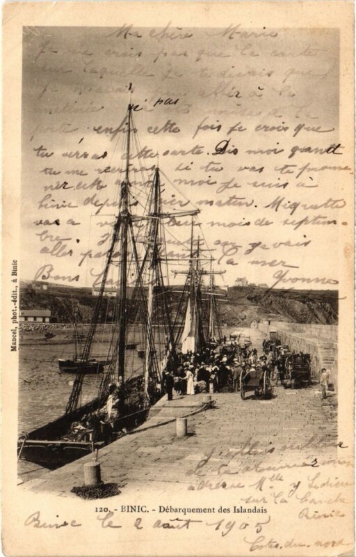 Carte postale ancienne Binic Debarquement des Islandais