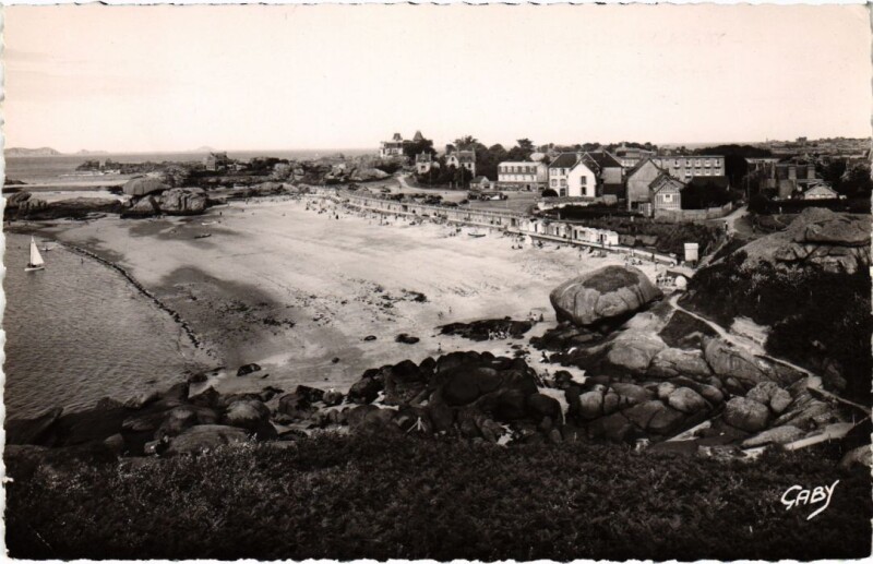 Carte postale ancienne Tregastel Plage de Coz-Pors