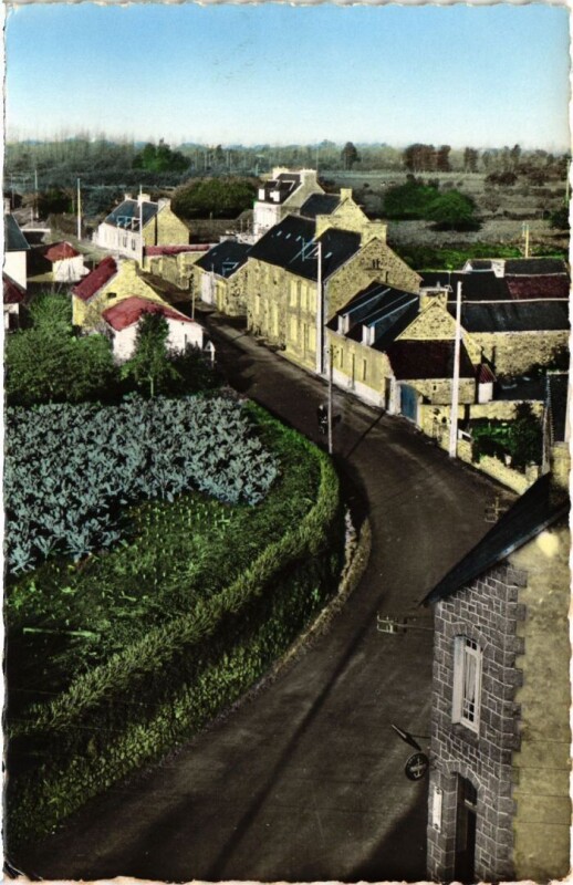 Carte postale ancienne Saint-Gilles-les-Bois Vue Generale à Saint-Gilles-les-Bois
