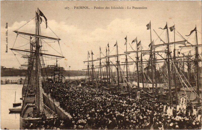 Carte postale ancienne Paimpol Pardon des Islandais - La Procession à Paimpol