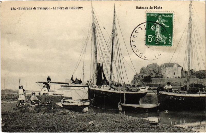 Carte postale ancienne Loguivy-Plougras Le Port de Loguivy - Bateaux de Peche à Loguivy-Plougras
