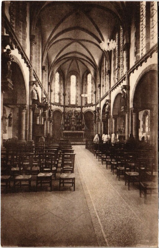 Carte postale ancienne Crehen Chapelle de la Communaute de la Divine Providence