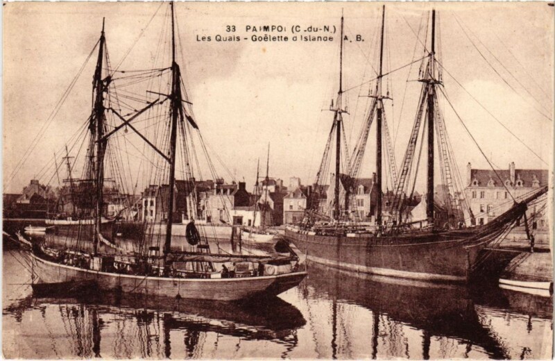 Carte postale ancienne Paimpol Les Quais - Goelette d'Islande à Paimpol