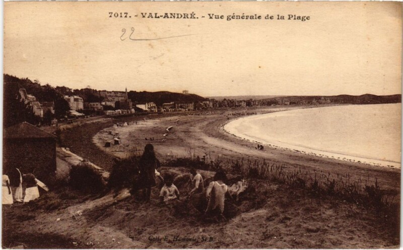 Carte postale ancienne Val-Andre Vue Generale de la Plage