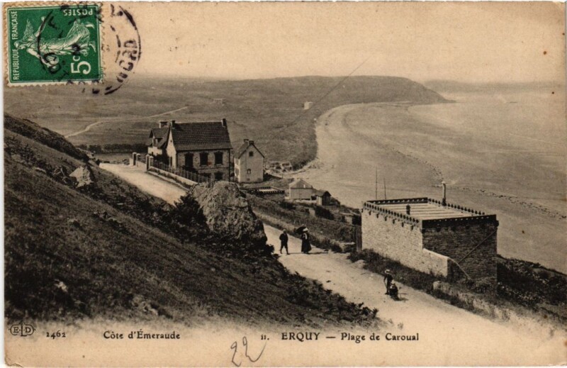 Carte postale ancienne Erquy Plage de Caroual à Erquy