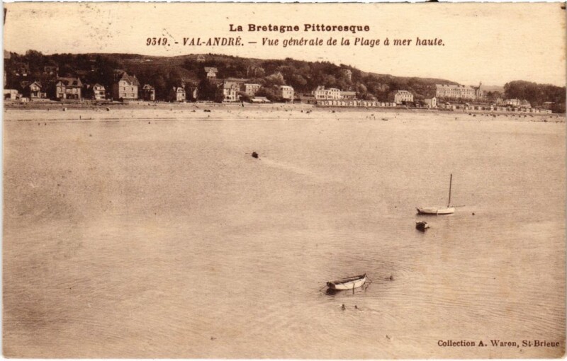 Carte postale ancienne Val-Andre Vue Generale de la Plage a Mer Haute