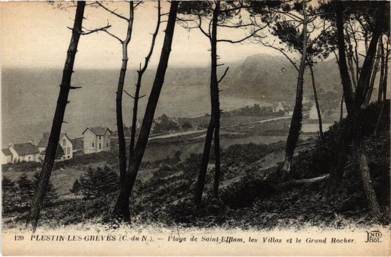 Carte postale ancienne Plestin-les-Greves Plage de Saint-Efflam - Villas - Grand Rocher
