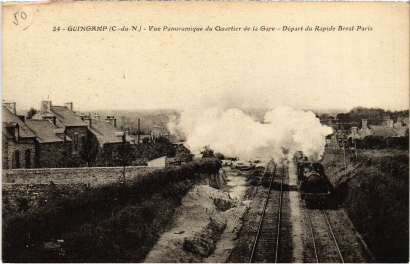 Carte postale ancienne Guingamp Vue Panoramique du Quartier de la Gare à Guingamp