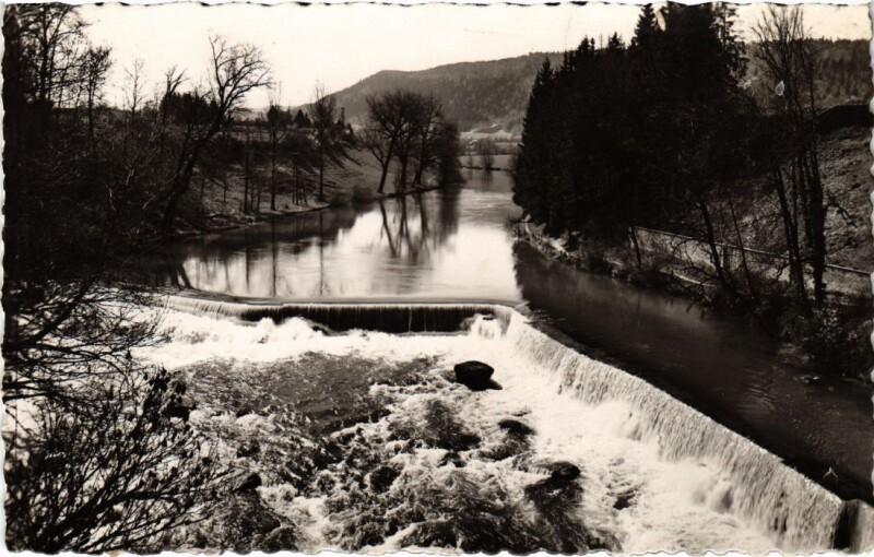 Carte postale ancienne Champagnole Barrage sur l'Ain à Champagnole