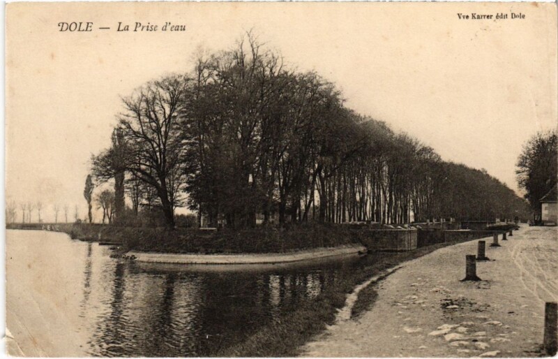 Carte postale ancienne Dole La Prise d'eau