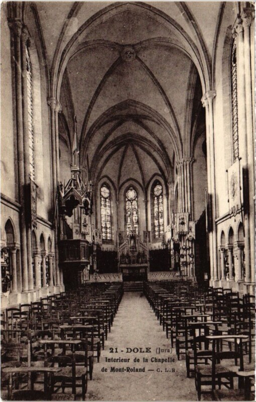 Carte postale ancienne Dole Interieur de la Chapelle de Mont Roland