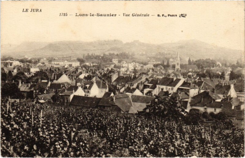 Carte postale ancienne Lons le Saunier vue generale à Lons-le-Saunier