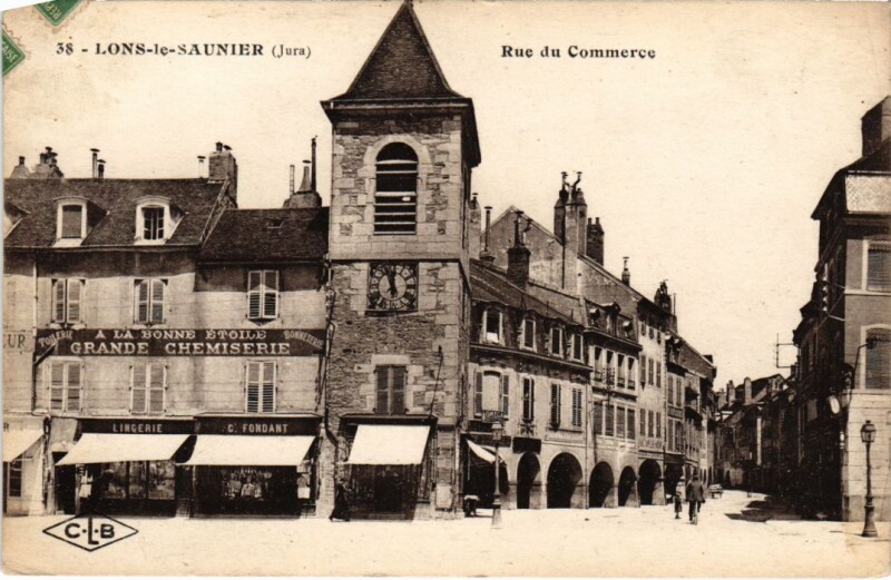 Carte postale ancienne Lons le Saunier Rue du Commerce à Lons-le-Saunier