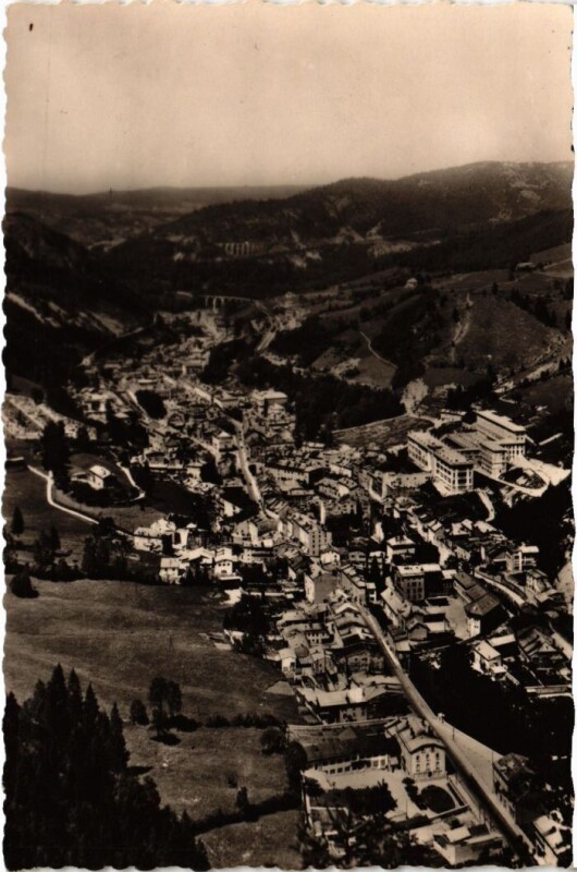 Carte postale ancienne Morez vue generale