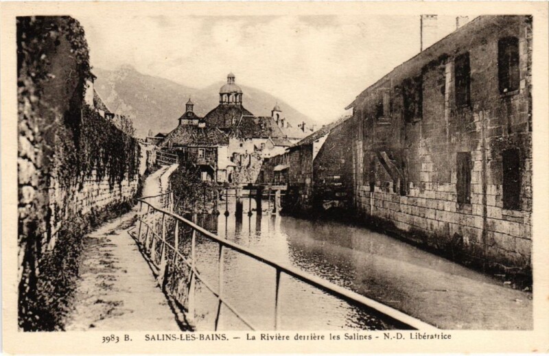 Carte postale ancienne Salins les Bains La Riviere derriere les Salines à Salins-les-Bains