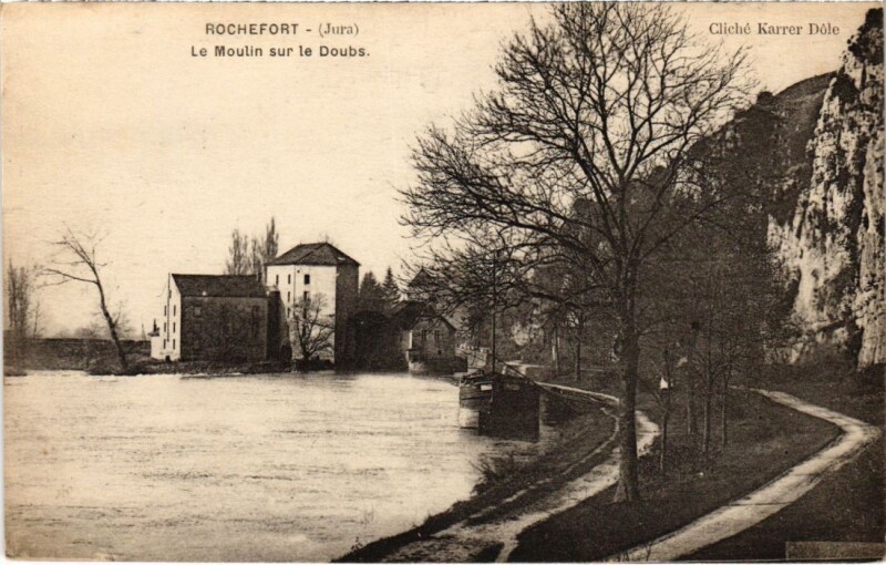 Carte postale ancienne Rochefort Le Moulin sur le Doubs