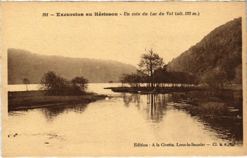 Carte postale ancienne Un coin du Lac du Val