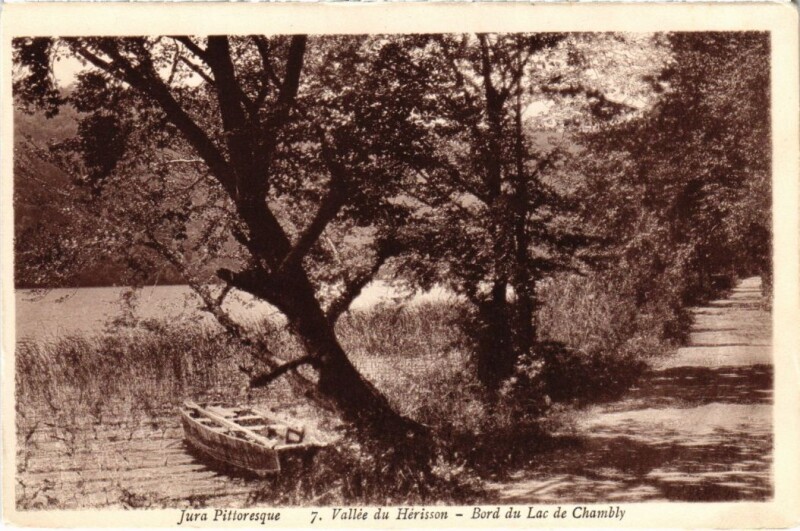 Carte postale ancienne Vallee du Herisson Bord du Lac de Chambly