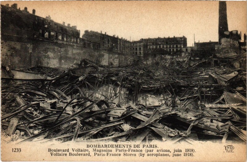 Carte postale ancienne Paris 11e Bombardement Bd Voltaire Magasins Paris-France à Paris 11e