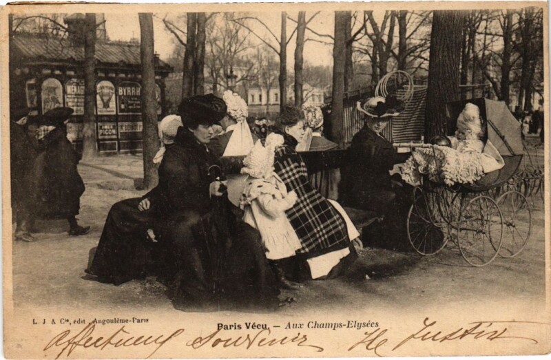 Carte postale ancienne Paris Vecu. Aux Champs Elysees