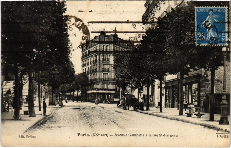 Carte postale ancienne Avenue Gambetta à la rue Saint-Fargeau à Paris 20e
