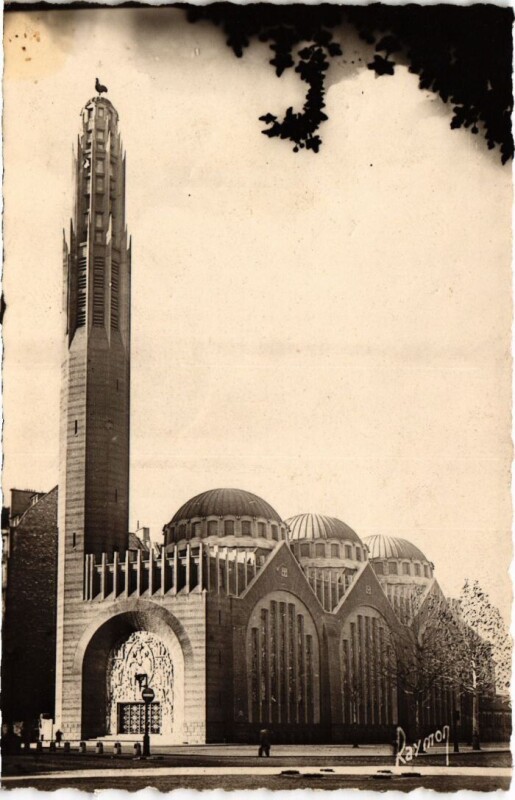 Carte postale ancienne Eglise Sainte-Odile - Porte de Champerret à Paris 17e