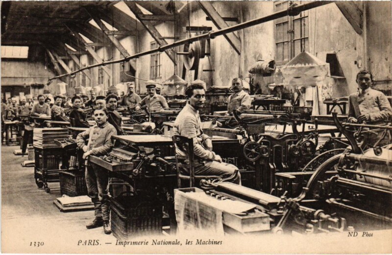 Carte postale ancienne Imprimerie Nationale, les Machines à Paris 3e