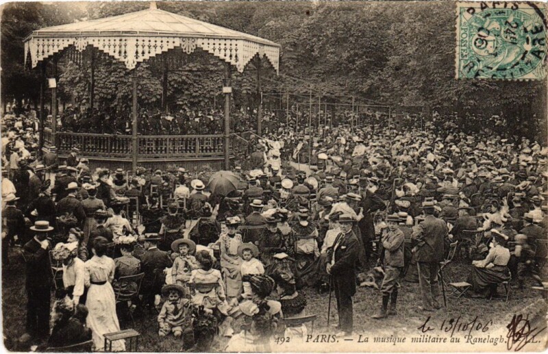 Carte postale ancienne La musique militaire au Ranelagh à Paris 16e