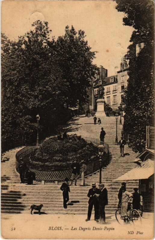 Carte postale ancienne Blois Les Degres Denis Papin France à Blois
