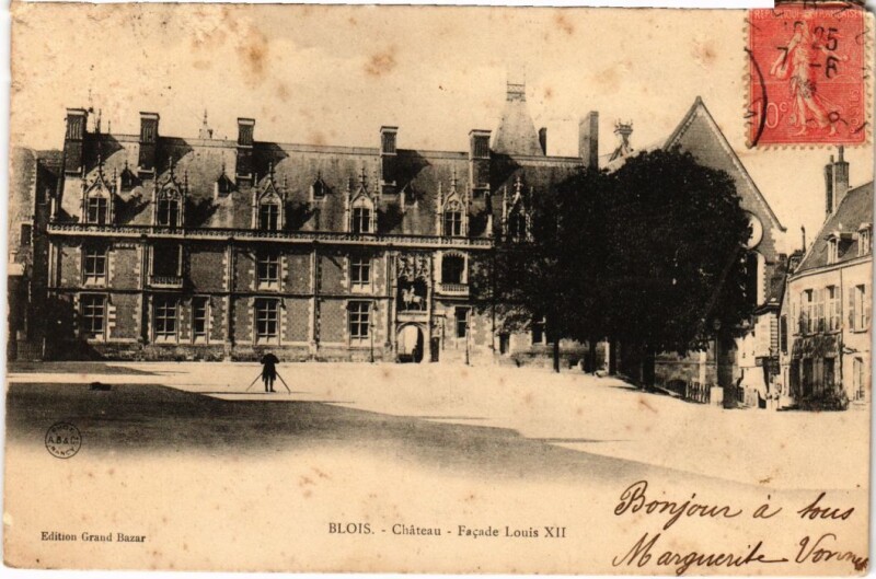 Carte postale ancienne Blois Chateau, Facade Louis Xii France à Blois
