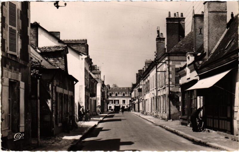 Carte postale ancienne Cheverny Rue Nationale France à Cheverny