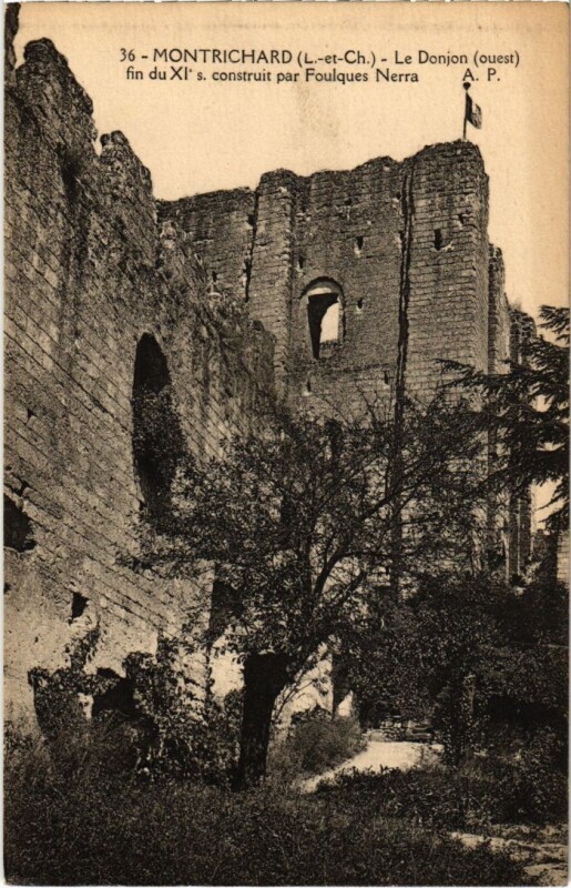 Carte postale ancienne Montrichard Le Donjon France