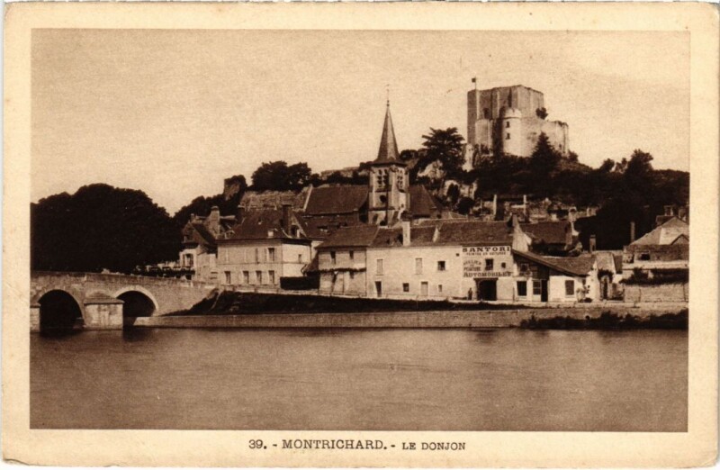 Carte postale ancienne Montrichard Le Donjon France