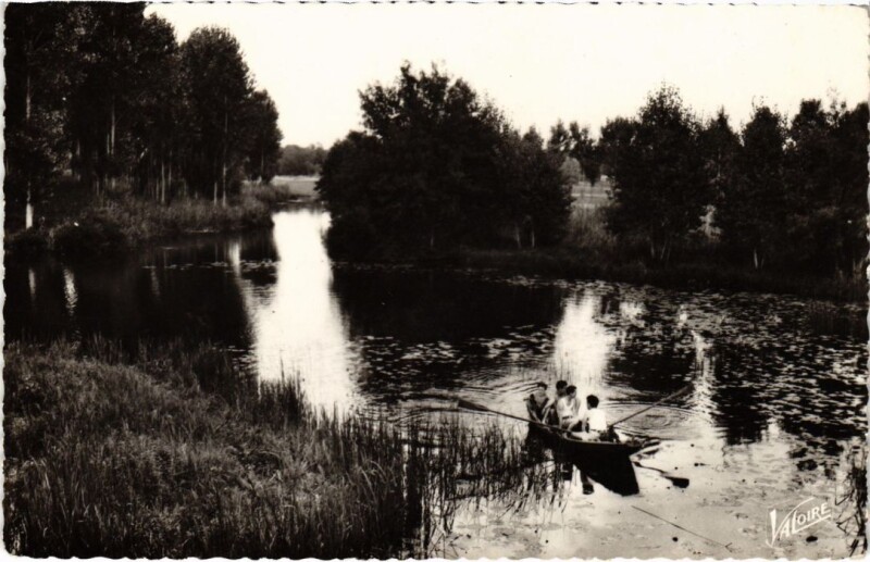 Carte postale ancienne Cellettes Les bords du Beuvron France à Cellettes