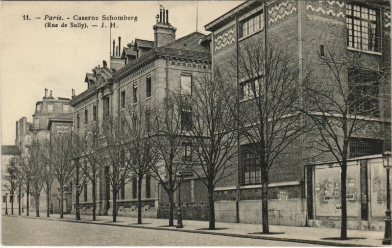 Carte postale ancienne Paris 4e Rue de Sully Caserne Schomberg