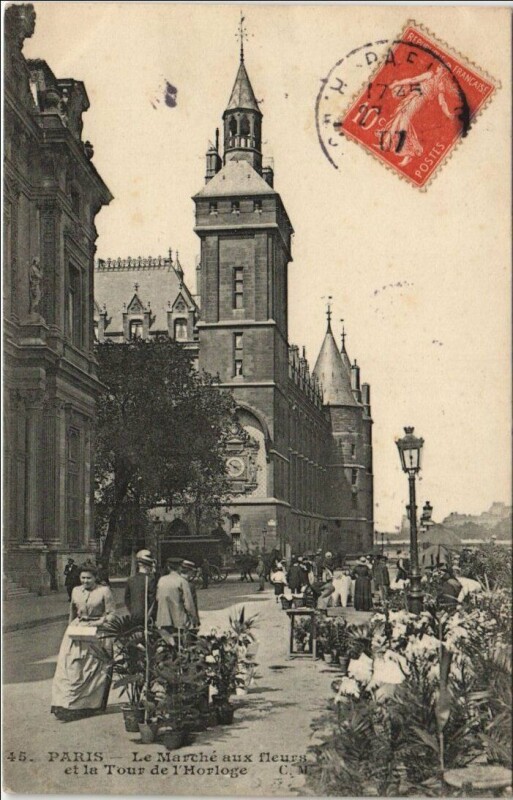 Carte postale ancienne Paris 4e marché aux Fleurs Tour de l'Horloge