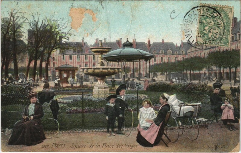 Carte postale ancienne Paris 4e Square de la Place des Vosges