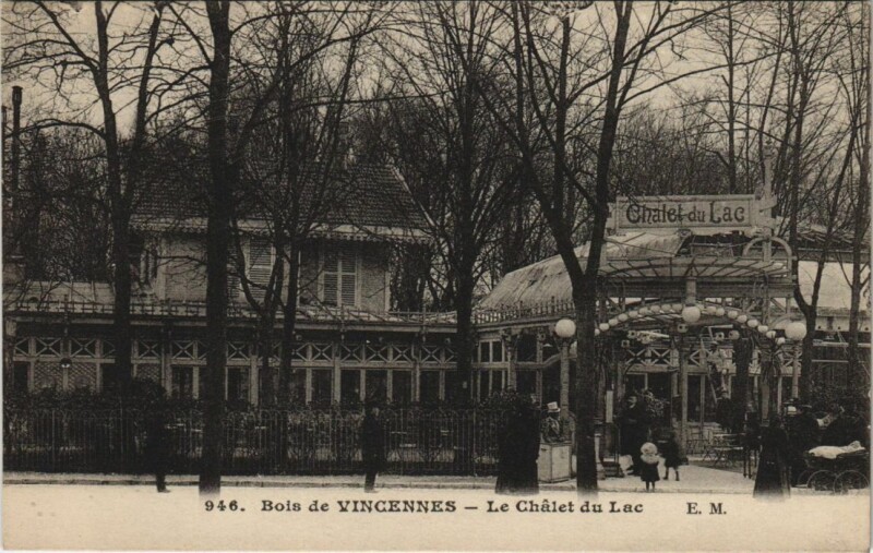 Carte postale ancienne Bois de Vincennes - Le Châlet du Lac à Paris 12e