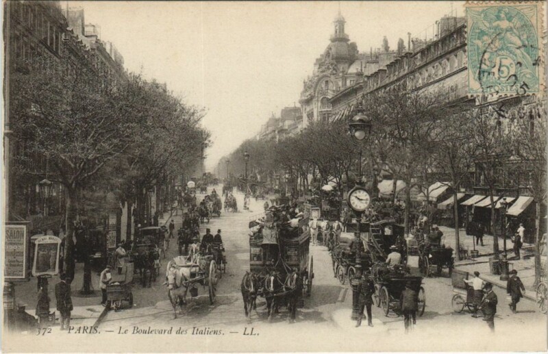 Carte postale ancienne Paris 9e Les Grands Boulevards