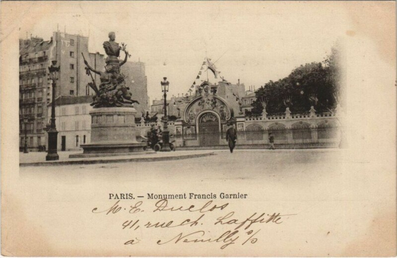Carte postale ancienne Monument de Francis Garnier à Paris 6e