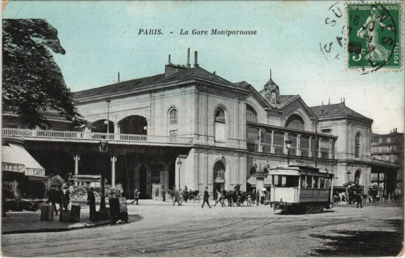 Carte postale ancienne La Gare Montparnasse à Paris 14e