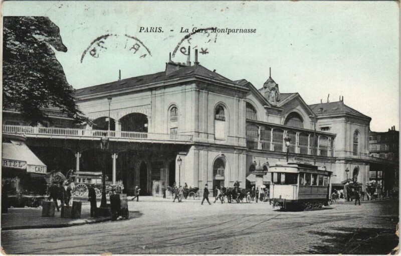 Carte postale ancienne La Gare Montparnasse à Paris 14e