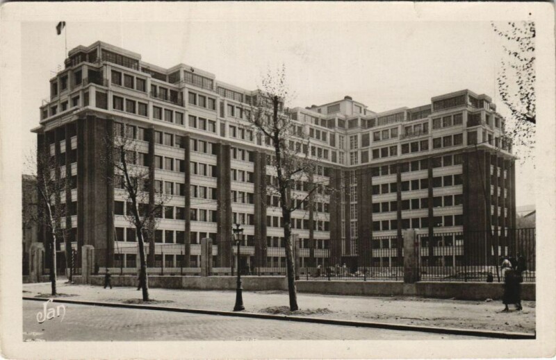 Carte postale ancienne Paris 15e bd Victor Ministere de l'Air