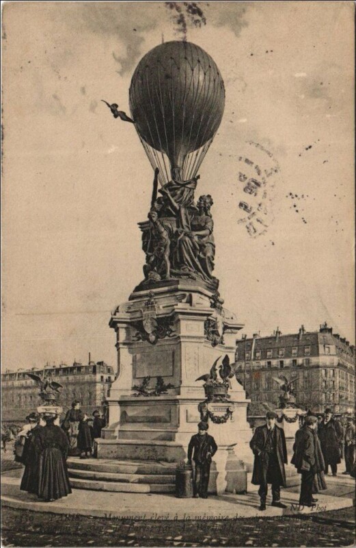 Carte postale ancienne Monument élevé à la Mémoire des Aéronautes à Paris 17e