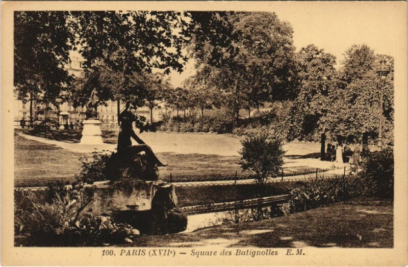Carte postale ancienne Paris 17e Square des Batignolles