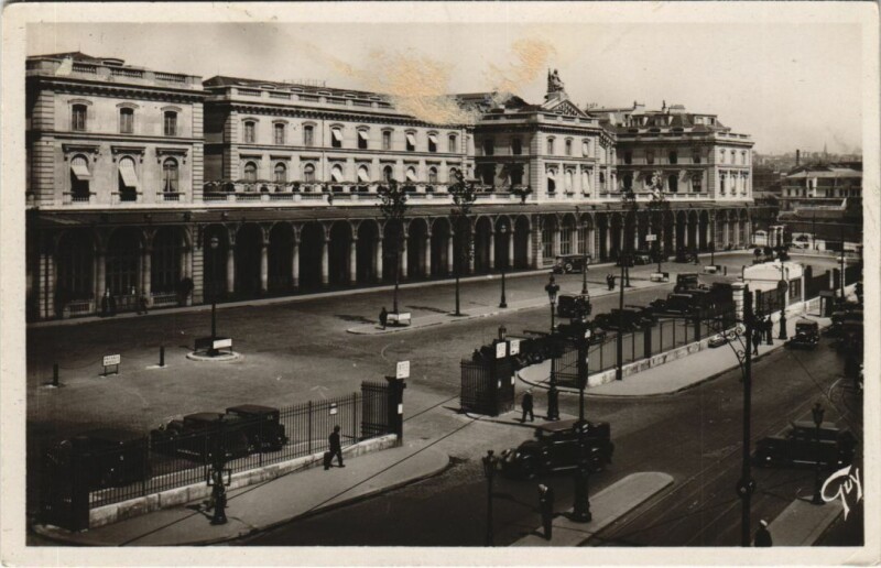 Carte postale ancienne Paris 10e Gare de l'Est