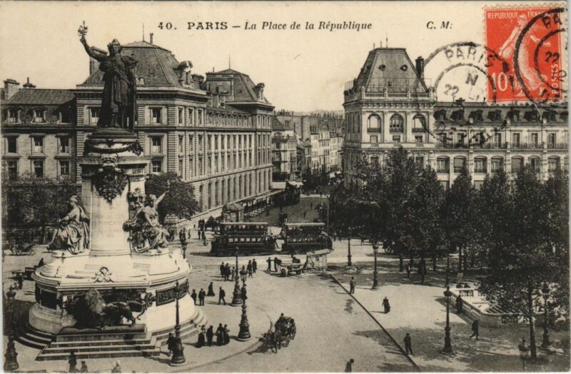 Carte postale ancienne Paris 10e Place de la République